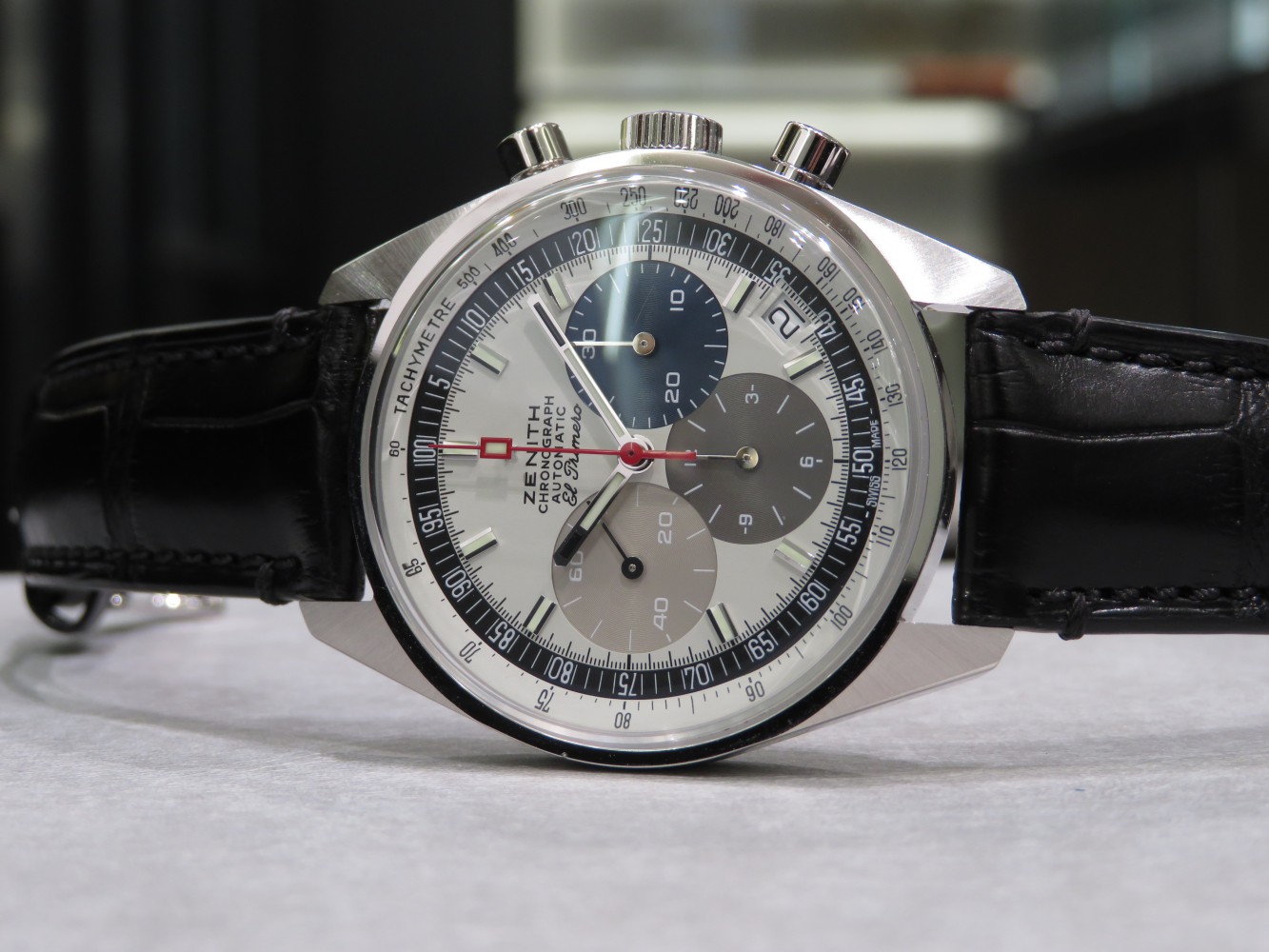 世界50本限定！2019年新作モデルエルプリメロ A386リバイバル ホワイト