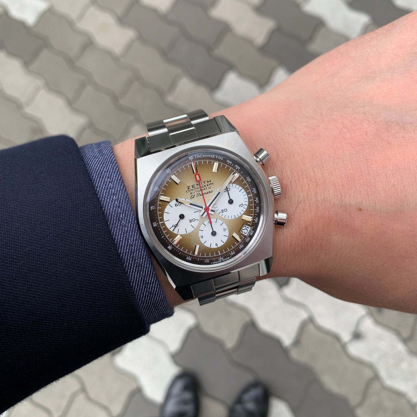 ドラマで着用されていることでも話題!時を超えて蘇る名機。エル・プリメロの遺伝子を受け継ぐ『クロノマスター リバイバル A385』 - CHRONOMASTER |IMG_1572