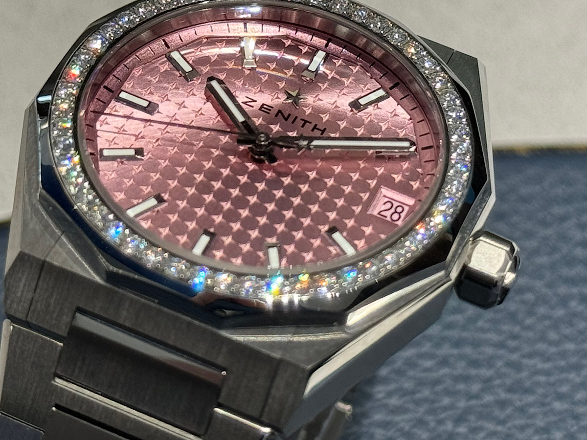 ダイヤモンドの煌めきに心奪われる。日常を華やかに彩る、ゼニスのピンクダイヤル『デファイ スカイライン36』 - DEFY ｜IMG_2578 