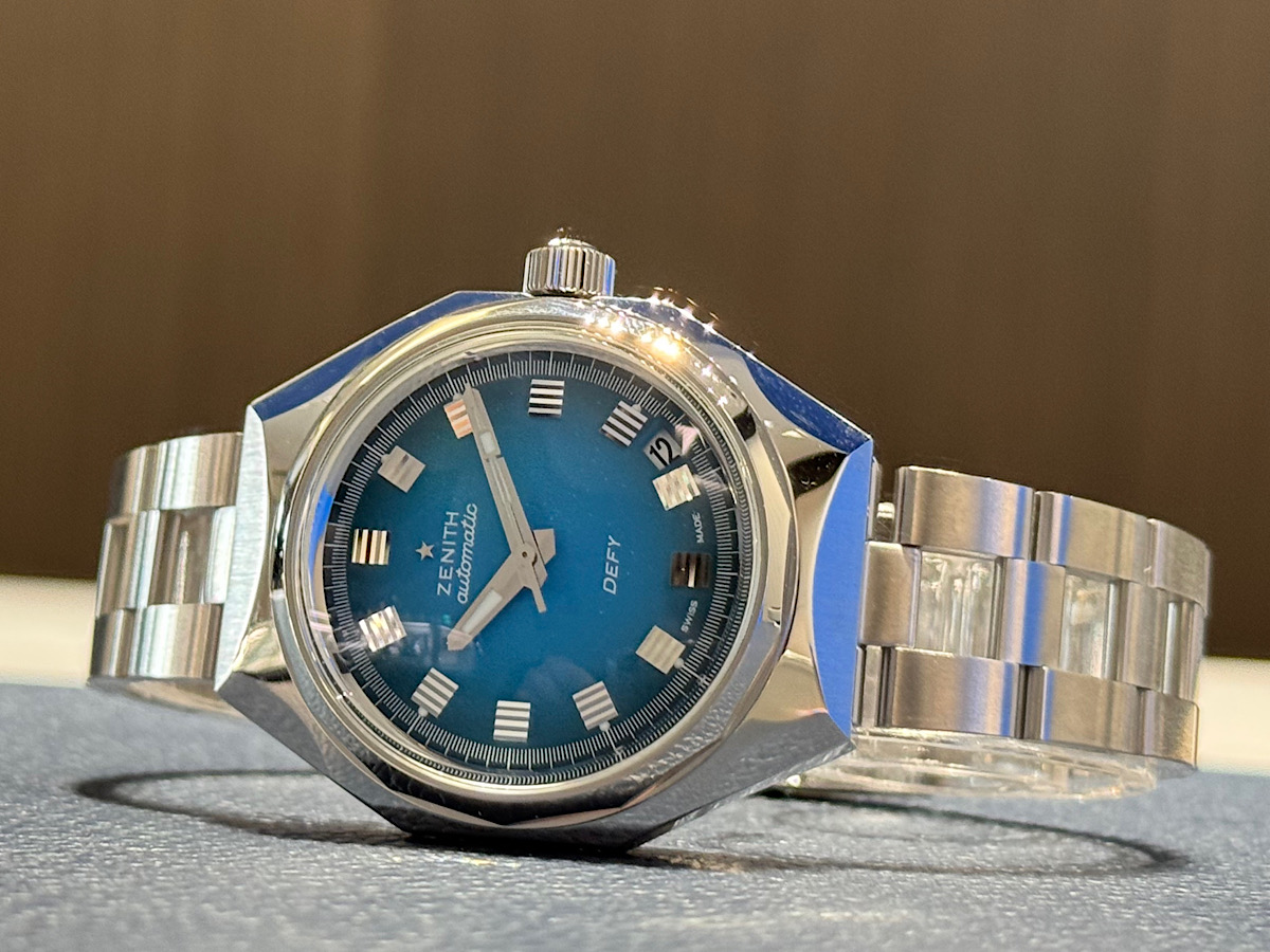 ブティック限定の文字盤カラーを備えたデファイリバイバルA3690 - DEFY |IMG_1381