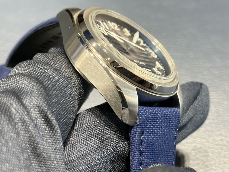 爽やかブルー文字盤のパイロットモデルはゼニスブティック限定です。ゼニスパイロットオートマティックブルー - PILOT ｜IMG_0317-1 