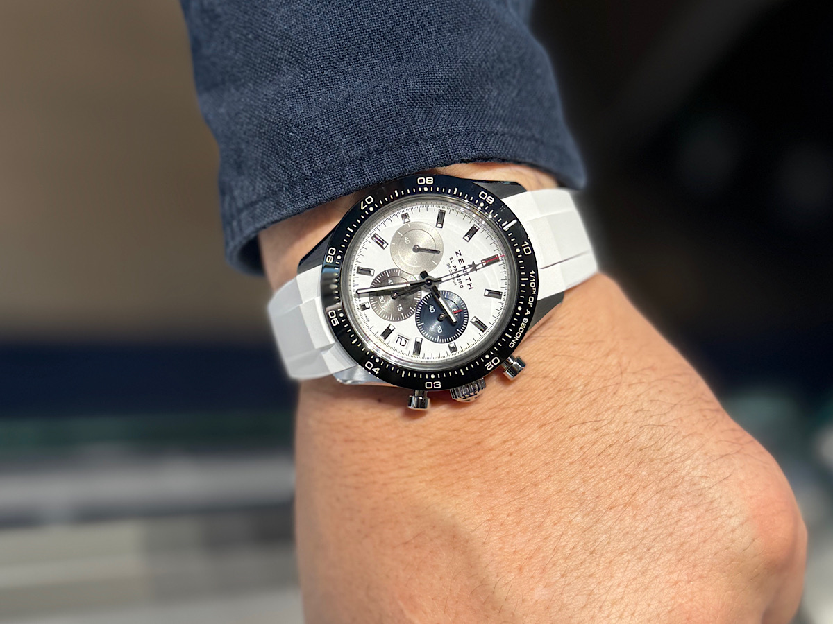 クロノマスターをもっと快適に。夏はラバーストラップで軽やかに楽しんでみませんか？ - CHRONOMASTER ストラップ／メンテナンス ｜IMG_1396 