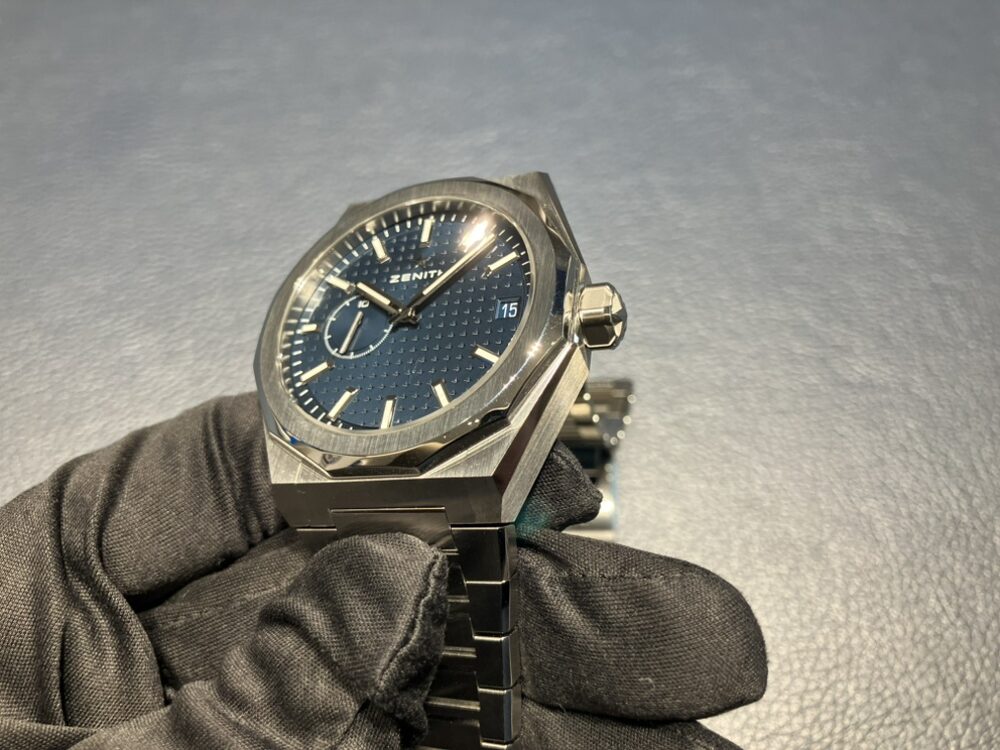 人気のブルー文字盤が入荷しました。デファイスカイライン - DEFY |IMG_0462-rotated