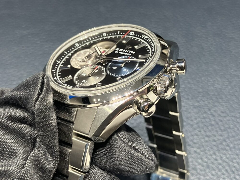 ゼニスと言えばオープン!長年続くアイコニックデザインが39㎜で新たに誕生しさらに支持が高まっています。クロノマスターオープン - CHRONOMASTER |IMG_0521-rotated