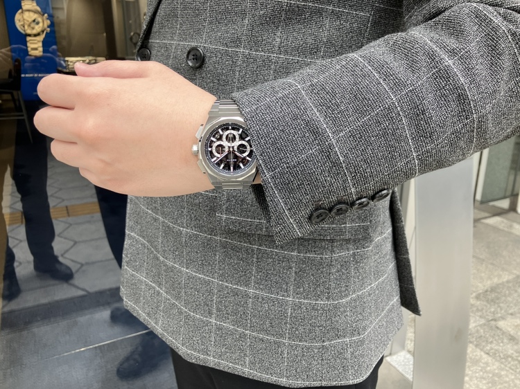 エレガントでスポーティ。デファイスカイライン・クロノグラフ・ブラックスケルトンが入荷。 - DEFY ｜IMG_2853 