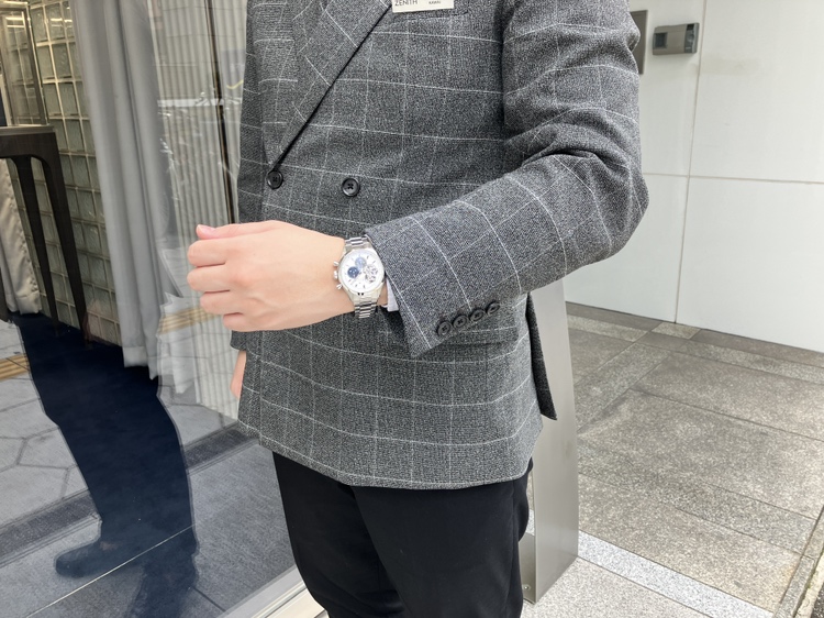 ゼニスの代表モデル、小窓から見えるムーブメントが特徴的。クロノマスターオープンが入荷しました。 - CHRONOMASTER |IMG_3161