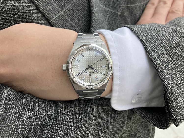 シルバー文字盤が新たに仲間入り。2026年新作デファイスカイライン36㎜ - DEFY ｜IMG_3510 