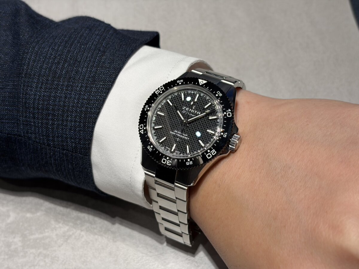 ゼニス「クロノマスター ソロ スポーツ」実機レビュー 40mmケースの着け心地と魅力 - CHRONOMASTER |S__110059543_0