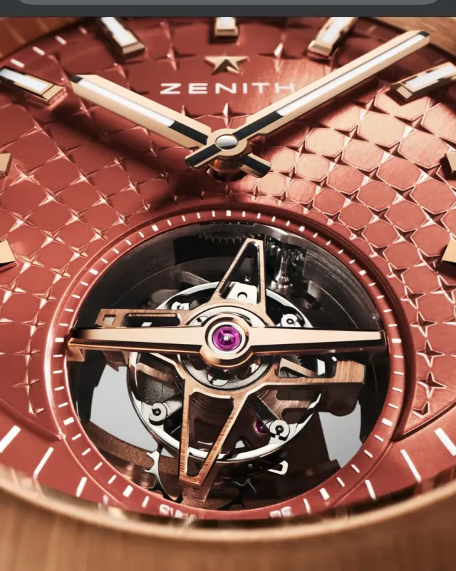 【デファイ スカイライン トゥールビヨン】
ゼニス「デファイ スカイライン トゥールビヨン」から、ローズゴールドモデルが登場しました。
41mmのケースは、存在感がありつつも手首にしっくり馴染むサイズ感。ローズゴールドの温かみがとても上品です。
入荷の際はまたこちらでご案内いたしますので、気になる方はぜひお楽しみに。

・
商品のお問い合わせは下記記載の連絡先か、電話、メール、DMにて承ります。また、ゼニスブティックでは通販対応もさせて頂いております。是非お気軽にお問い合わせ下さいませ。

【電話番号：06-6245-1865】
【メールアドレス：zbo@jw-oomiya.co.jp】
・
ゼニスブティック大阪公式ブログでもご紹介中！プロフィールからご覧ください。@zenithboutique_osaka👈
・
#zenith #elprimero #elprimeroday #zenithwatches #zenithboutiqueosaka
#watch #fashion 

#ゼニス#ゼニスブティック大阪 #大阪 
#心斎橋 #腕時計 #ファッション